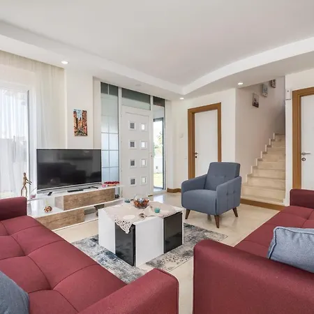 Happy ヴィラ ベレキ